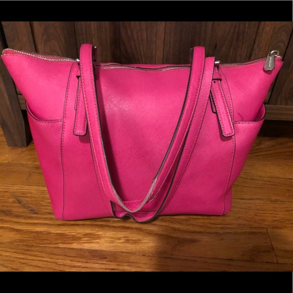 Michael Kors Jet Set Tote- Medium, Hot pink - Picture 2 of 5